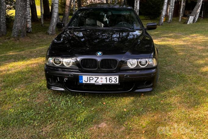 BMW 5 Series E39 Sedan 4-doors