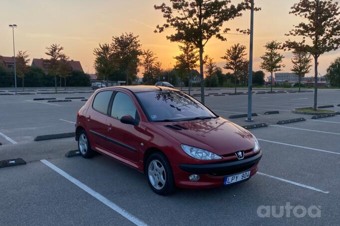 Peugeot 206 1 generation [restyling] Hatchback 5-doors
