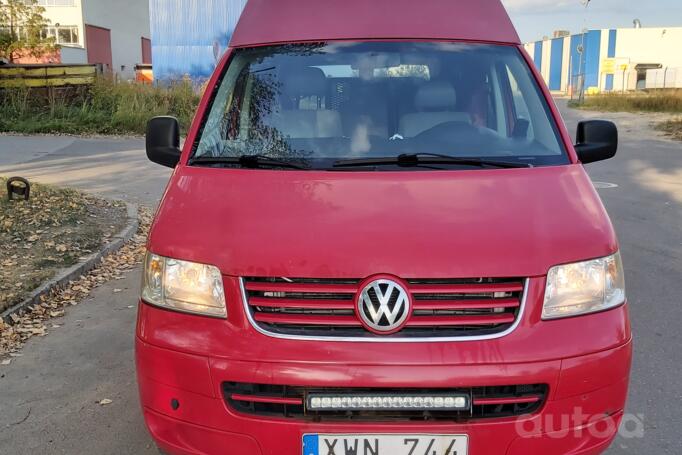 Volkswagen Transporter T5 Minivan 4-doors