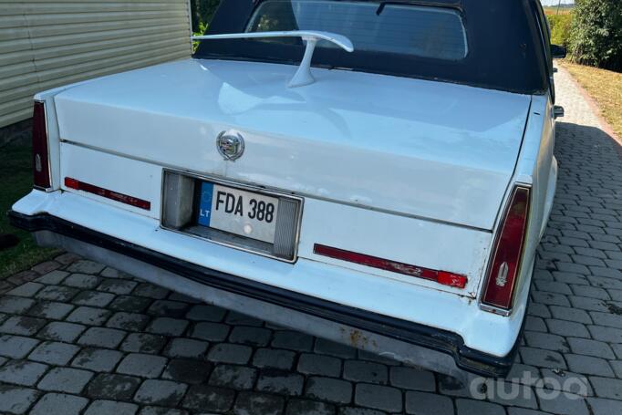 Cadillac DeVille 6 generation