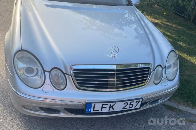 Mercedes-Benz E-Class W211 Sedan