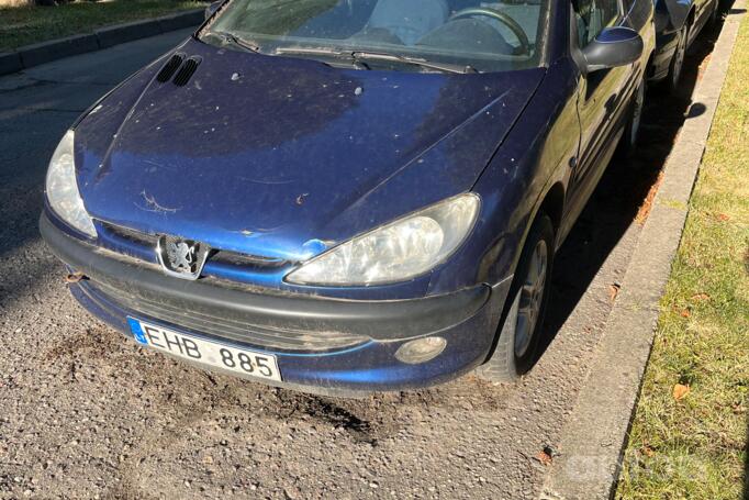 Peugeot 206 1 generation [restyling] Hatchback 3-doors