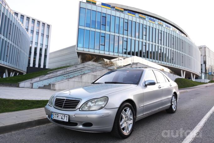 Mercedes-Benz S-Class W220 Sedan