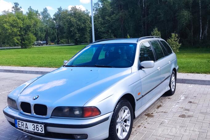 BMW 5 Series E39 Touring wagon