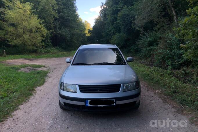 Volkswagen Passat B5 Sedan 4-doors
