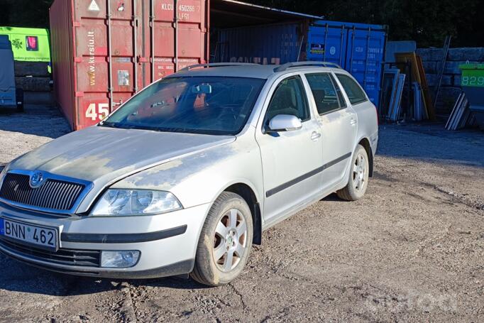 Skoda Octavia 2 generation Combi wagon 5-doors