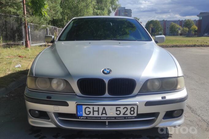 BMW 5 Series E39 Sedan 4-doors