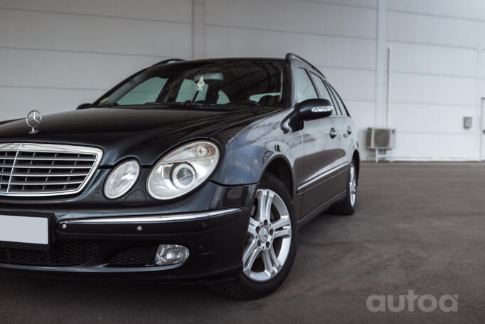 Mercedes-Benz E-Class W211/S211 wagon 5-doors