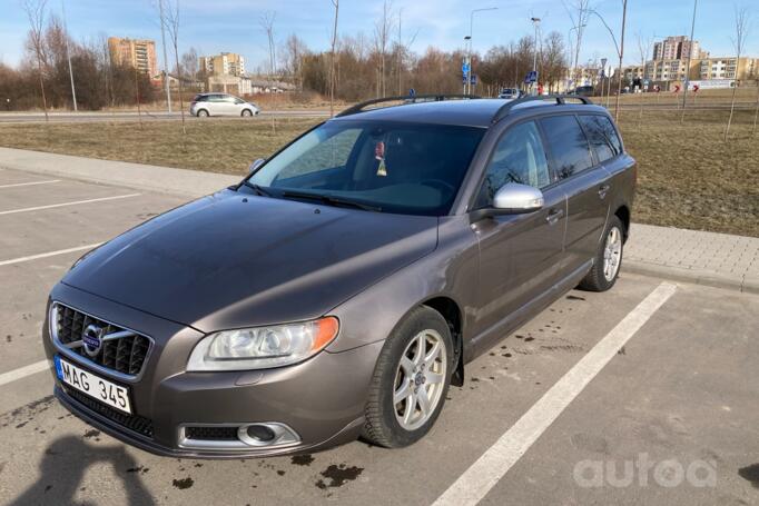Volvo V70 3 generation wagon