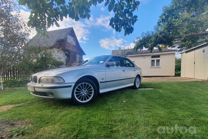 BMW 5 Series E39 Sedan 4-doors