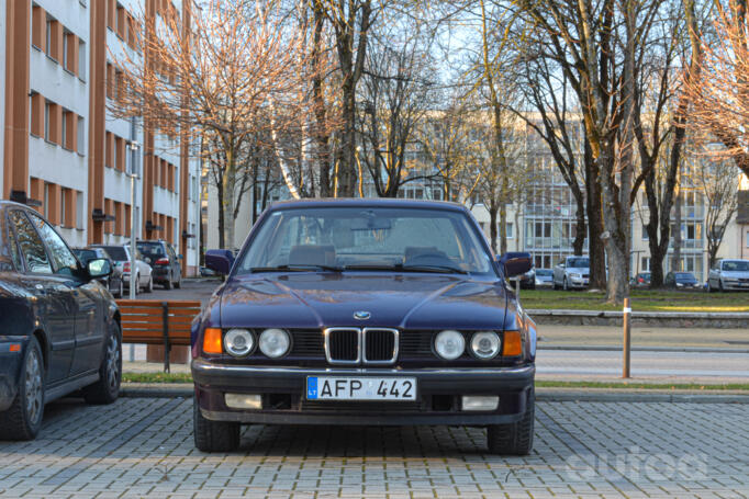 BMW 7 Series E32 Sedan