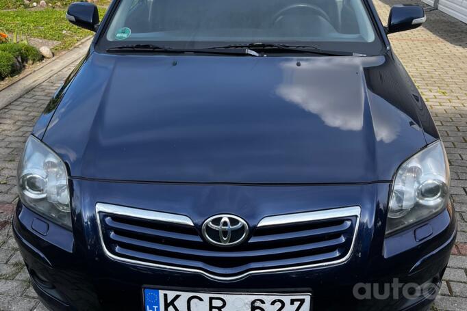 Toyota Avensis 2 generation [restyling] Liftback