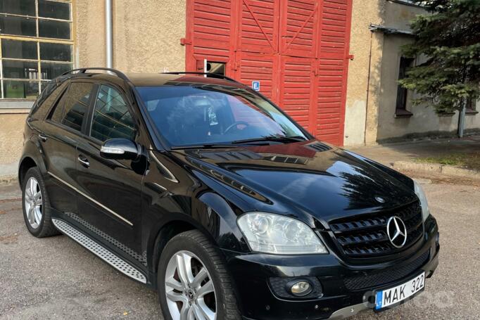 Mercedes-Benz M-Class W164 Crossover 5-doors