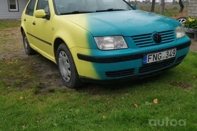 Volkswagen Bora 1 generation Sedan