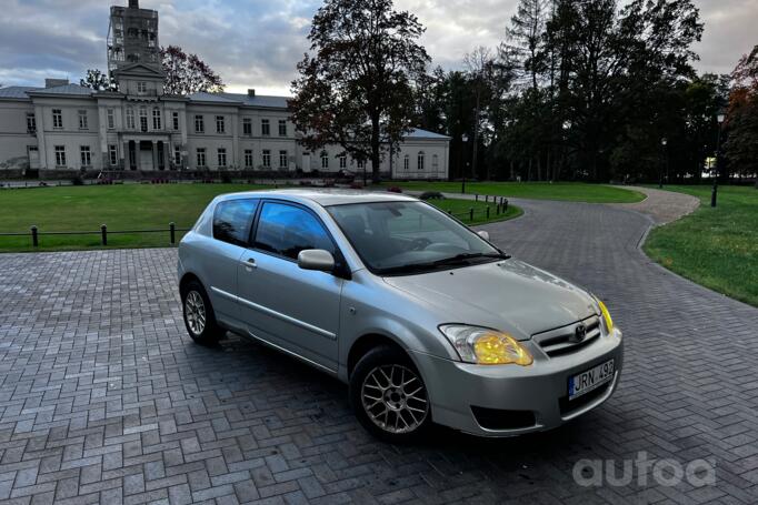 Toyota Corolla E130 [restyling] Hatchback 3-doors