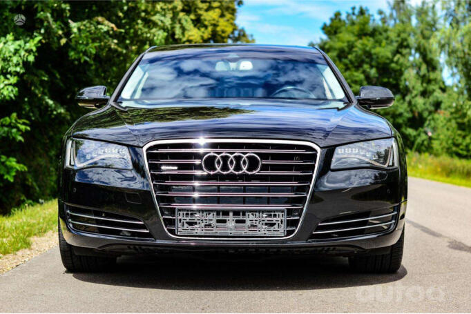Audi A8 D4/4H Sedan