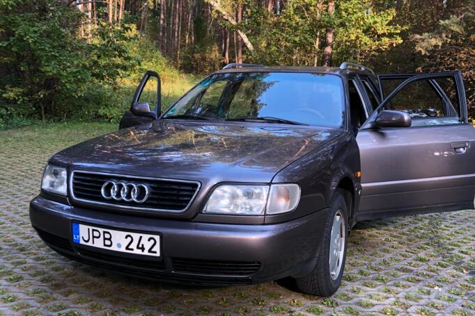 Audi A6 A4/C4 wagon