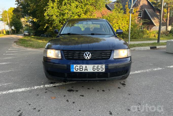 Volkswagen Passat B5 Sedan 4-doors