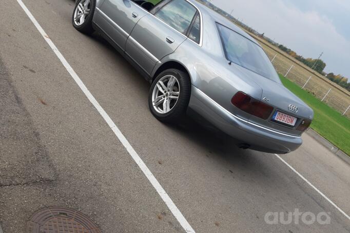 Audi A8 D2/4D [restyling] Sedan 4-doors