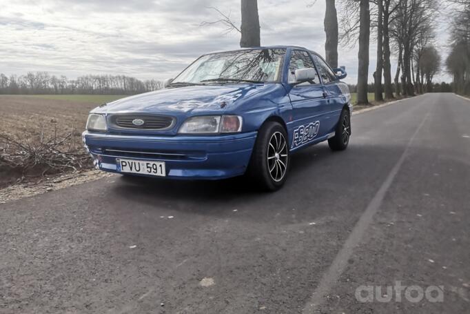 Ford Escort 5 generation Hatchback 3-doors