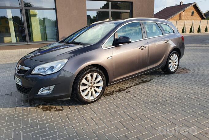 Opel Astra J [restyling] Sports Tourer wagon 5-doors