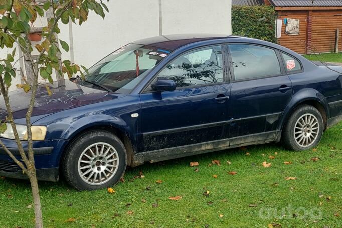 Volkswagen Passat B5 Sedan 4-doors