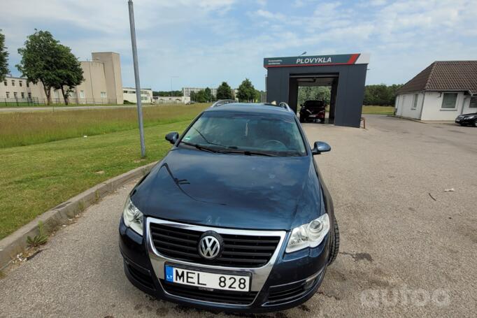 Volkswagen Passat B6 wagon 5-doors
