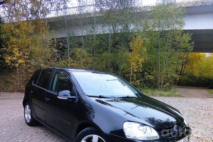 Volkswagen Golf 5 generation Hatchback 5-doors