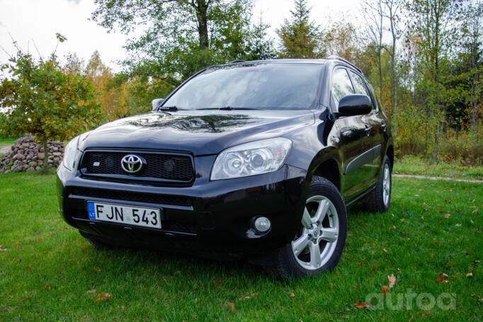 Toyota RAV4 3 generation Crossover
