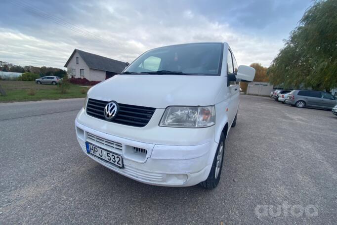 Volkswagen Transporter T5 Minivan 4-doors