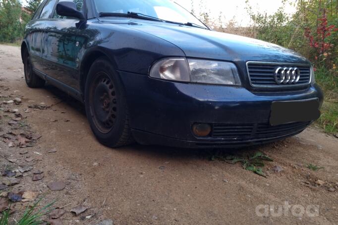Audi A4 B5 Avant wagon 5-doors