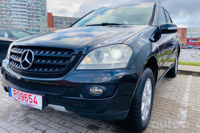 Mercedes-Benz M-Class W164 Crossover 5-doors