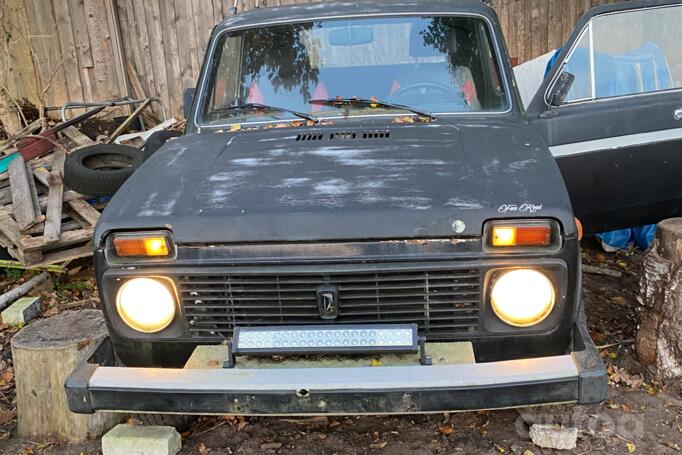 VAZ (Lada) 21213