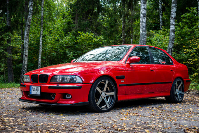 BMW 5 Series E39 Sedan 4-doors