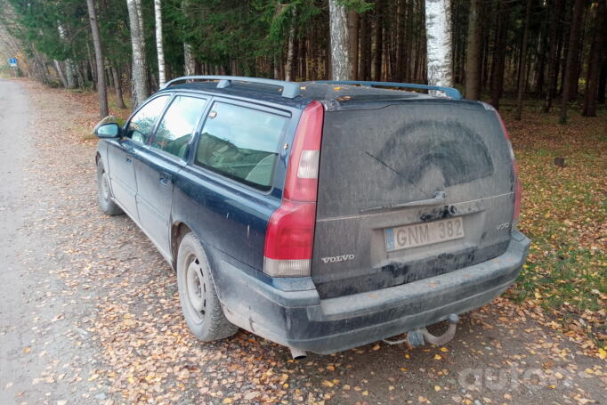 Volvo V70 2 generation R wagon 5-doors