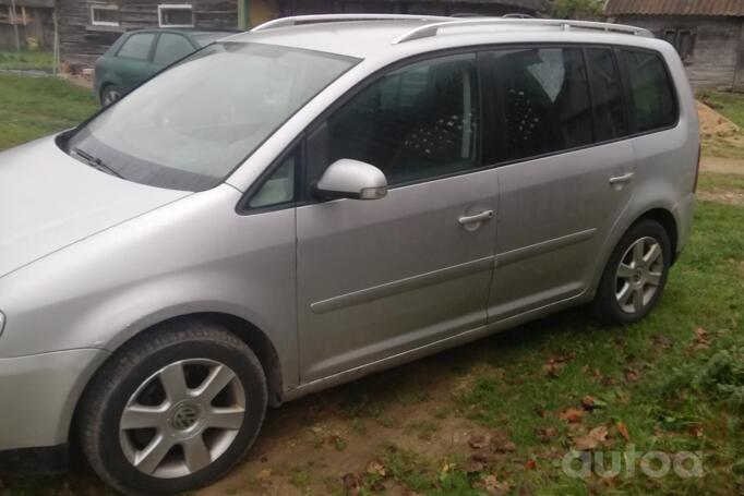 Volkswagen Touran 1 generation Minivan