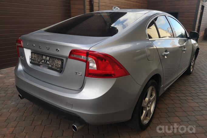 Volvo S60 2 generation Sedan