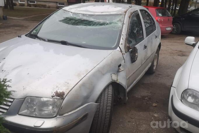 Volkswagen Bora 1 generation Sedan
