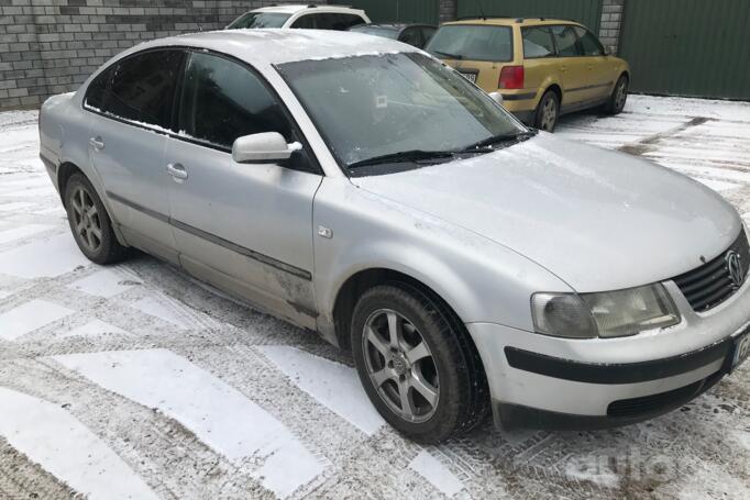 Volkswagen Passat B5 Sedan 4-doors