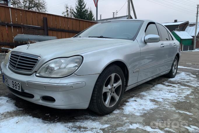Mercedes-Benz S-Class W220 Sedan 4-doors