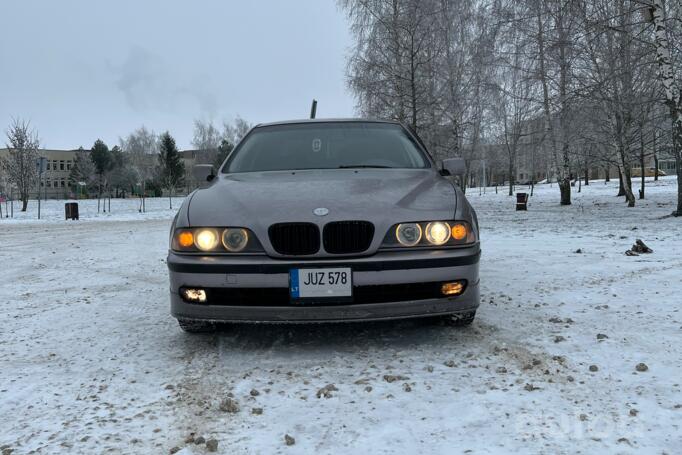 BMW 5 Series E39 Sedan 4-doors