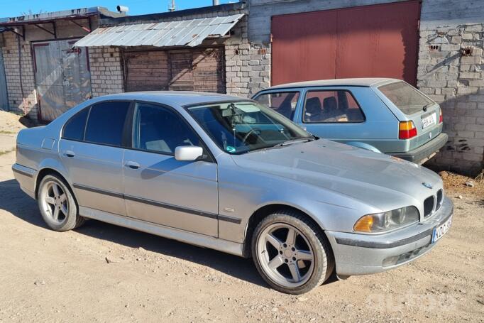 BMW 5 Series E39 Sedan 4-doors