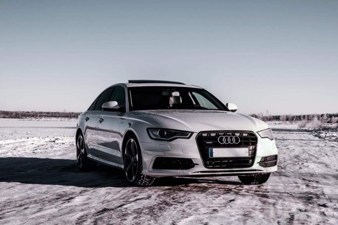 Audi A6 4G/C7 Sedan