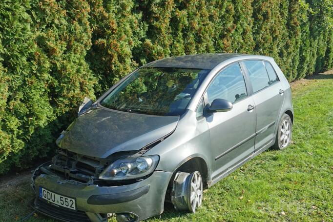 Volkswagen Golf Plus 1 generation