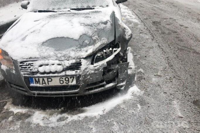 Audi A4 B7 Avant wagon 5-doors