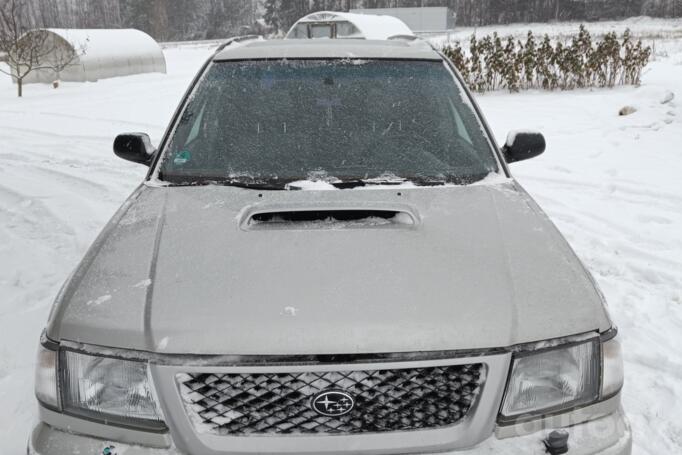 Subaru Forester 1 generation JP-spec crossover 5-doors