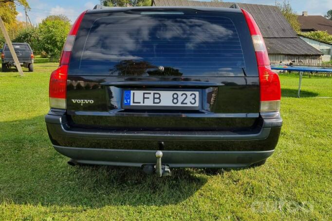 Volvo V70 2 generation R wagon 5-doors