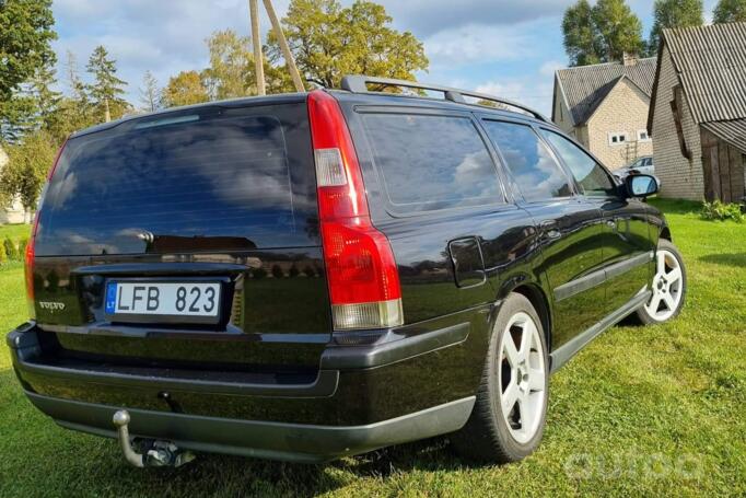 Volvo V70 2 generation R wagon 5-doors