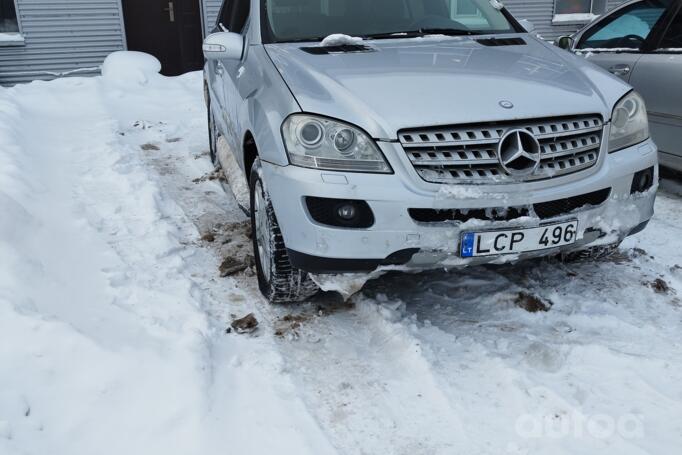 Mercedes-Benz M-Class W164 Crossover 5-doors