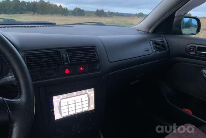 Volkswagen Golf 4 generation Hatchback 5-doors